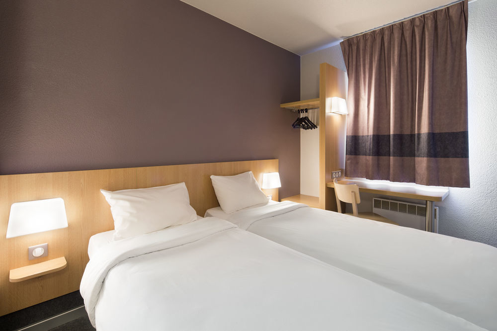 B&B Hotel Toulon Ollioules Eksteriør billede