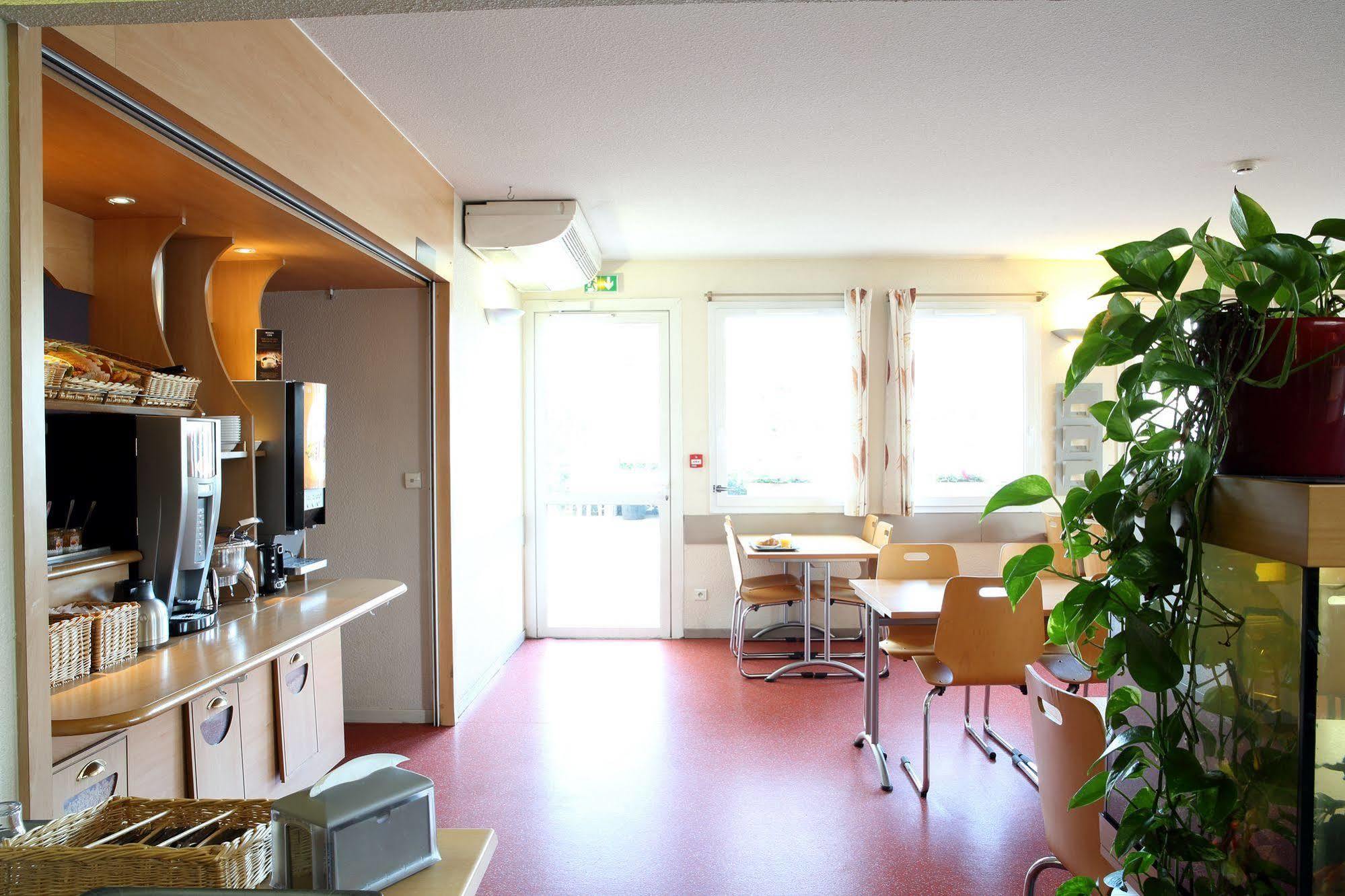 B&B Hotel Toulon Ollioules Eksteriør billede