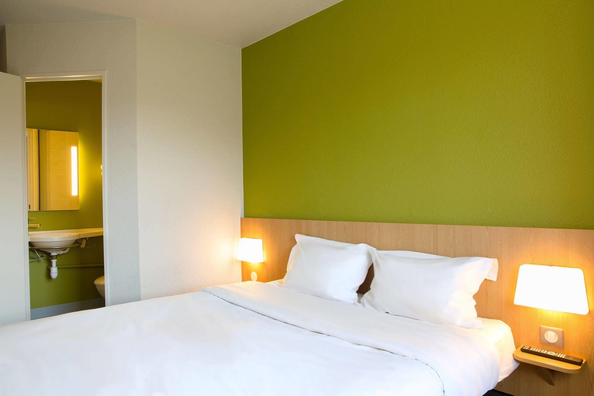 B&B Hotel Toulon Ollioules Eksteriør billede